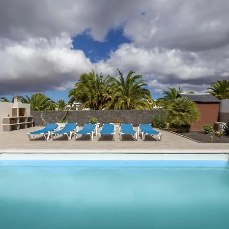Villa Soleada - Vipvipvillas Playa Blanca  Buitenkant foto